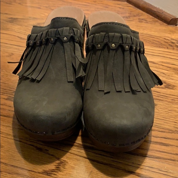 Like new, Dansko clogs - Picture 2 of 3